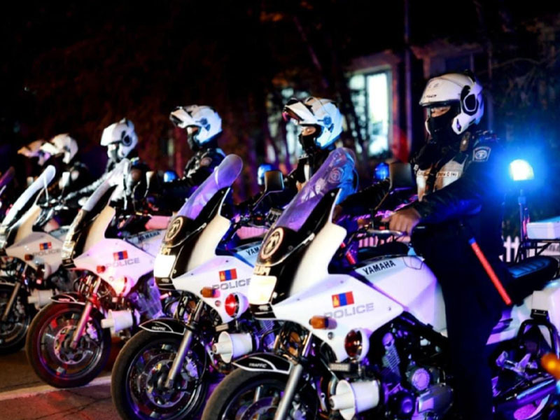 Согтуурсан үедээ мотоцикл жолоодон замын хөдөлгөөнд оролцсон 988 хүнийг торгожээ